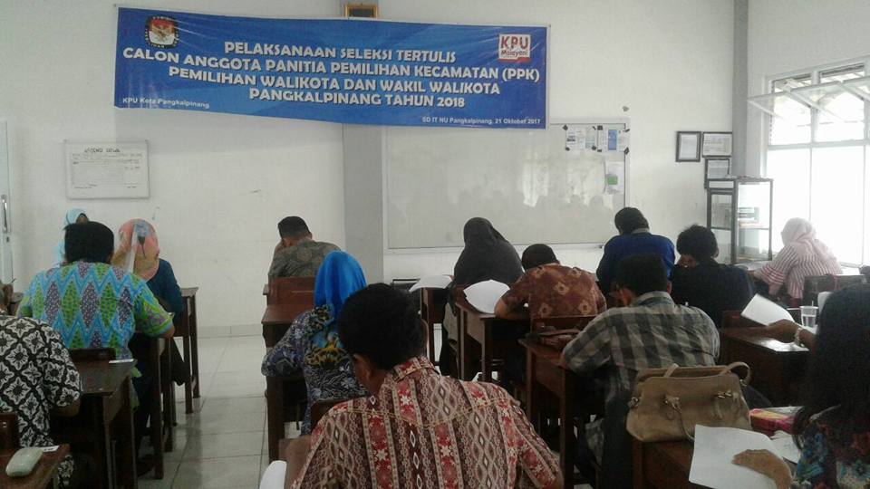 Tes tertulis PPK ( Panitia Pemilihan Kecamatan) untuk Pilwako  Pangkalpinang Tahun 2018